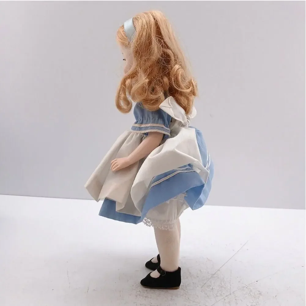 Madame Alexander Alice In Wonderland #1552 Vintage Collectable Doll